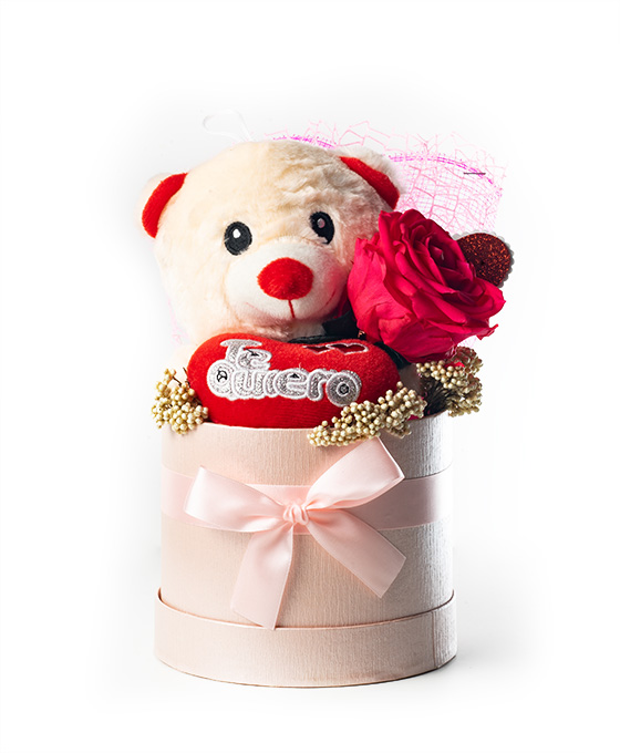 Rosa preservada fucsia en caja rosa