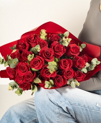 Ramo de rosas rojas a domicilio
